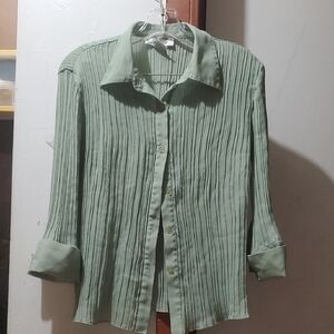 E R S Designs Corrugated Light Green Button-Up Blouse Size S